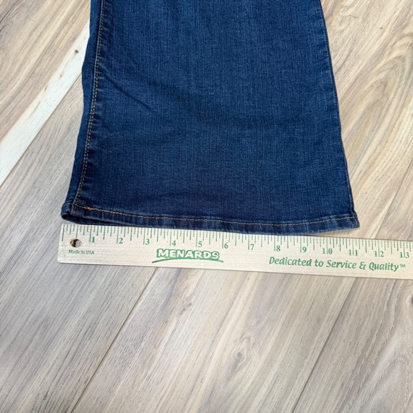 Levi Strauss Signature‎ Women's 16L High Rise Flare Jeans  Dark Wash - Picture 3 of 8